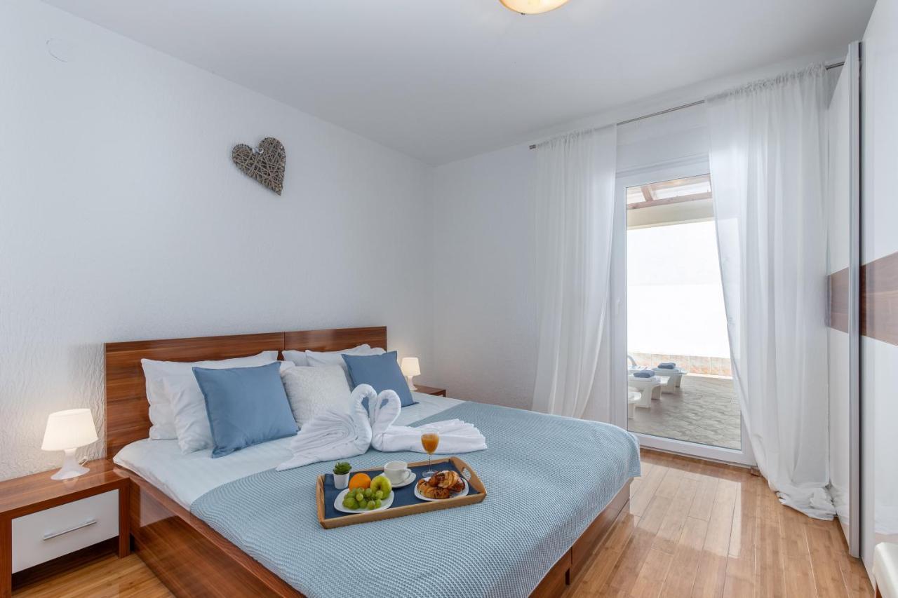 Vila Oleander Dramalj Exteriör bild