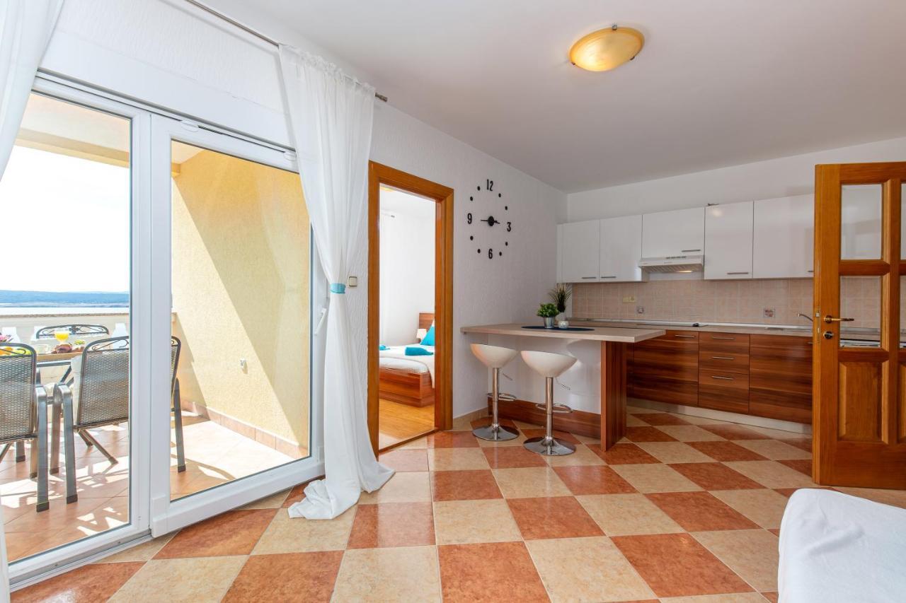 Vila Oleander Dramalj Exteriör bild