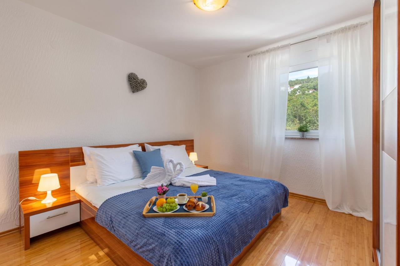 Vila Oleander Dramalj Exteriör bild