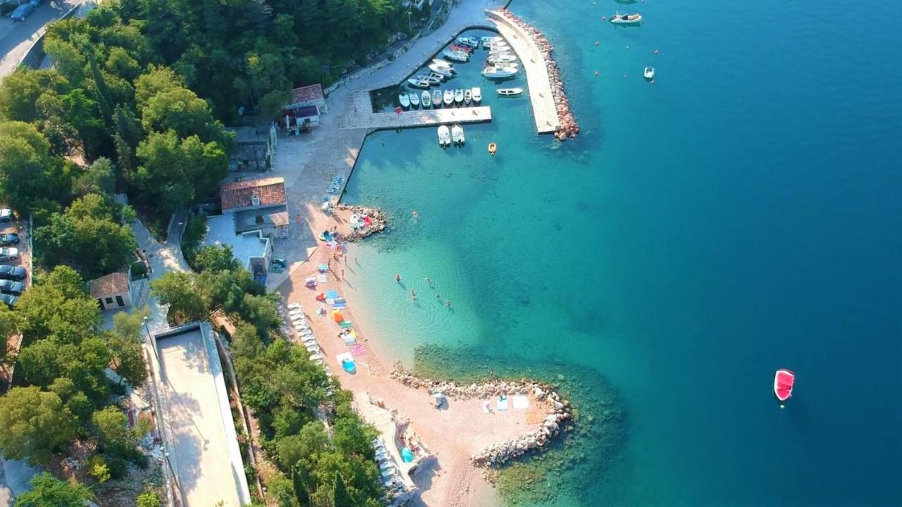 Vila Oleander Dramalj Exteriör bild